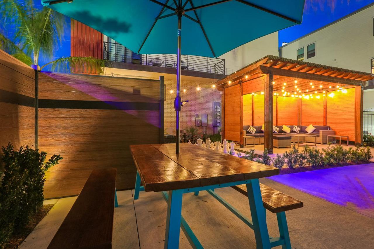 Private Townhouse In A Secure Location Vila Nova Orleães Exterior foto