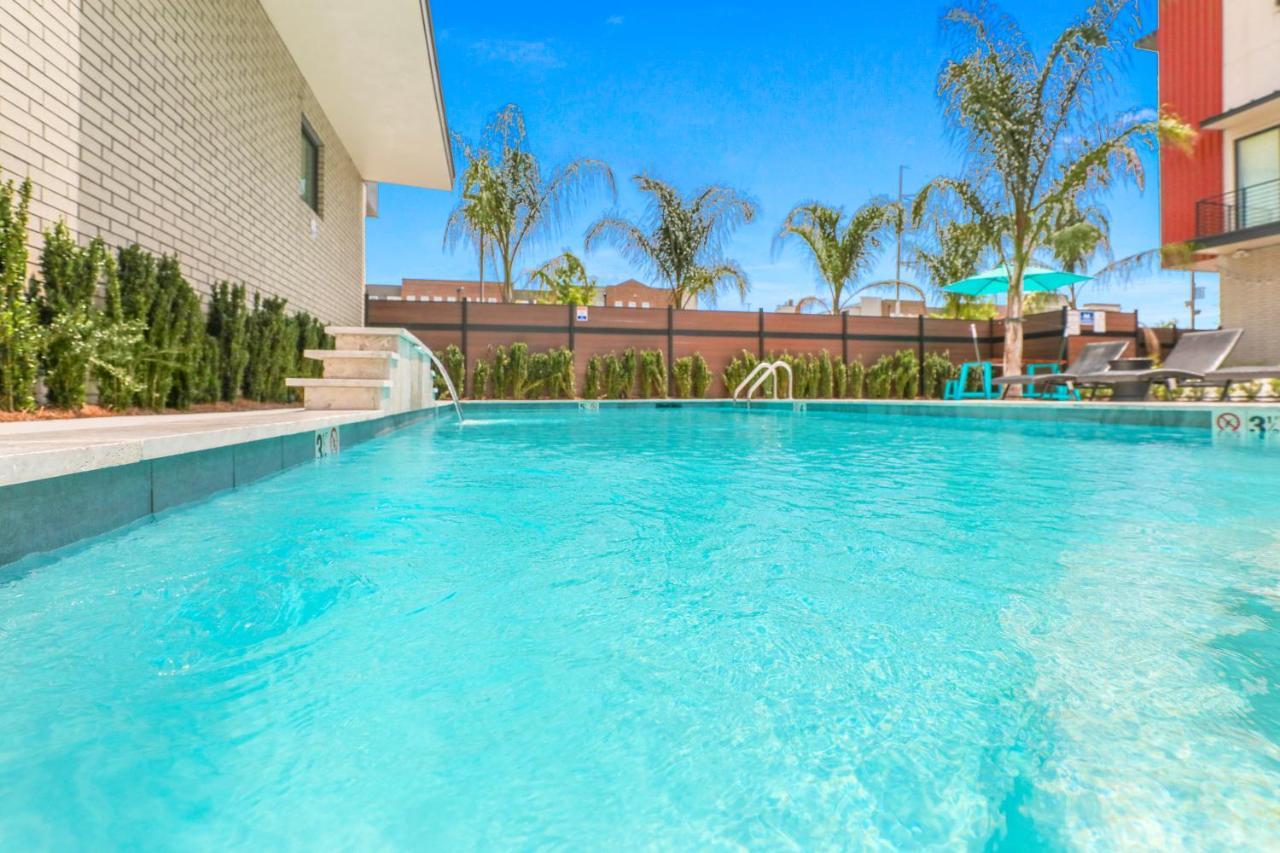 Private Townhouse In A Secure Location Vila Nova Orleães Exterior foto
